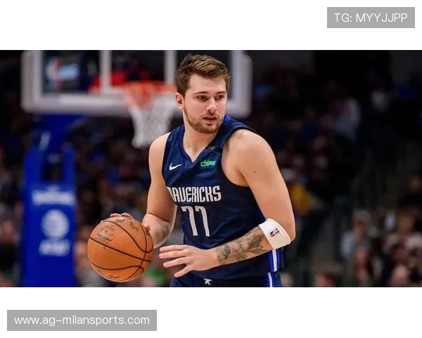 独行侠东契奇左右开弓压制对方